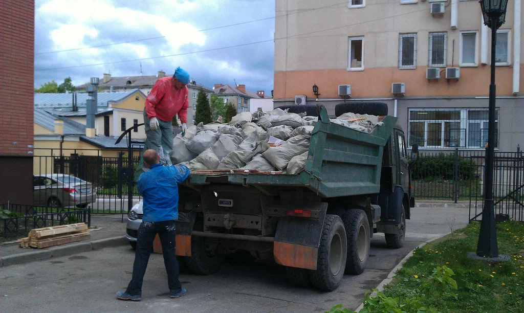 Вывоз строительного мусора в Каспийске от 1629 руб. – ПроМусор