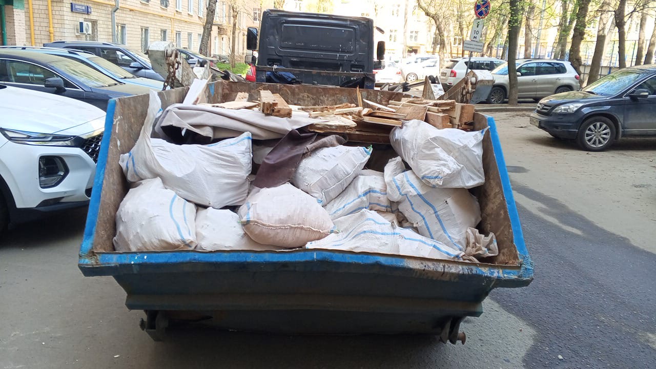 Вывоз мусора из магазина в Каспийске в октябре